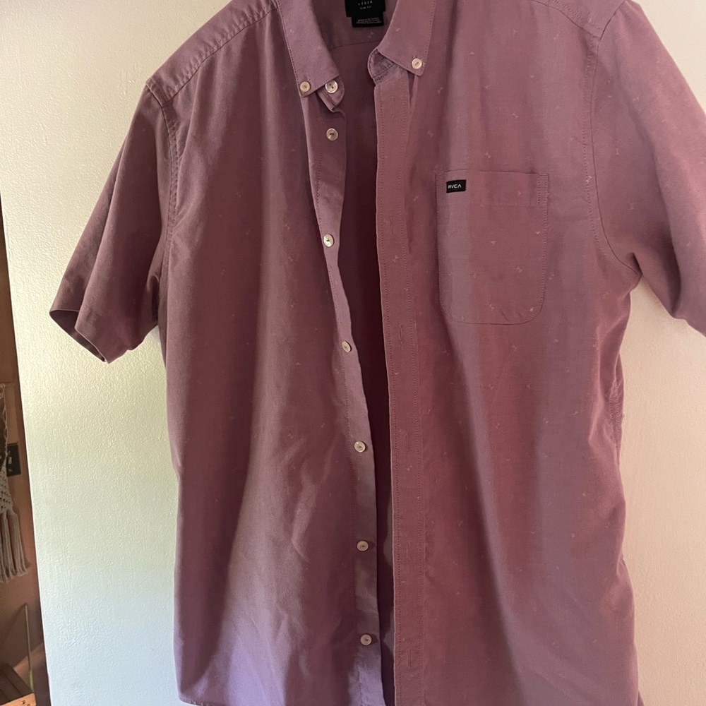 RVCA Men's Short Sleeve Button-Down Shirt in Mauve